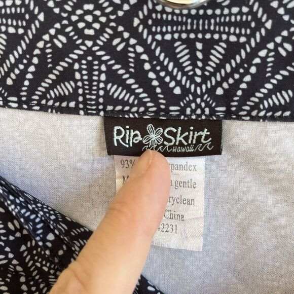 Ripskirt Hawaii Womens Wrap Skirt Size S Black Pearl Batik Length 3 Beach Cover - Picture 6 of 10